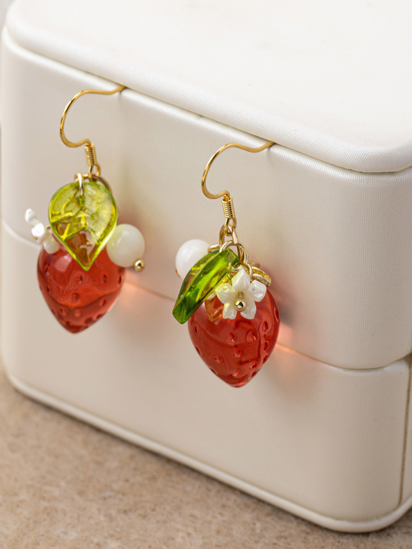 Leuke aardbeienfruit oormanche - Ear Cuff No Piercing recensie en prijs