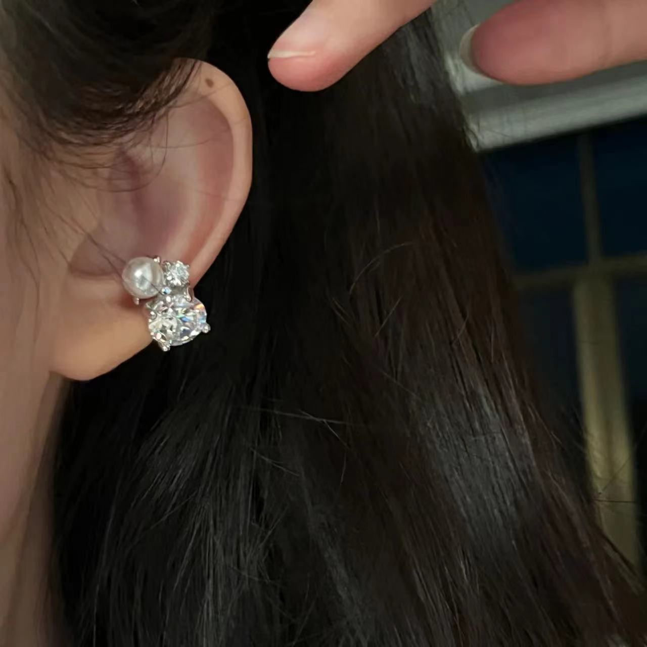 1 Stuks Glanzende Imitatie Par - Ear Cuff No Piercing recensie en prijs